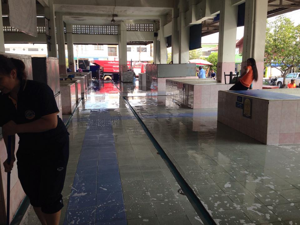 44892_ล้างตลาด 1.jpg