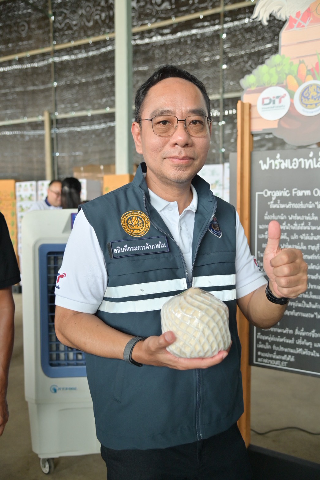 DIT ลงพื้นที่ติดตามสถานการณ์มะพร้าวน้ำหอม  และการจัดตั้ง “ล้งชุมชนมะพร้าวน้ำหอม”