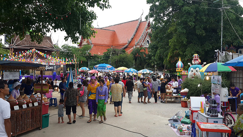 45884_บริเวณภายในตลาด ตอนกลางวัน.jpg