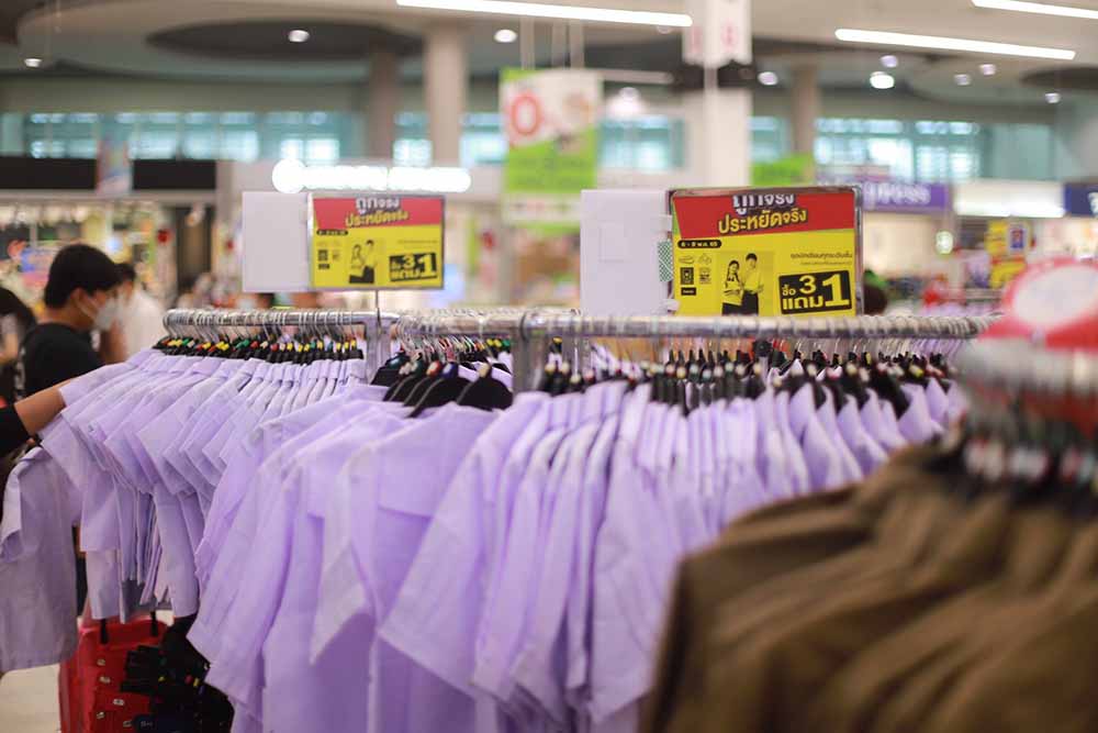 พาณิชย์ลดราคาช่วยประชาชน Lot 17 Back To School