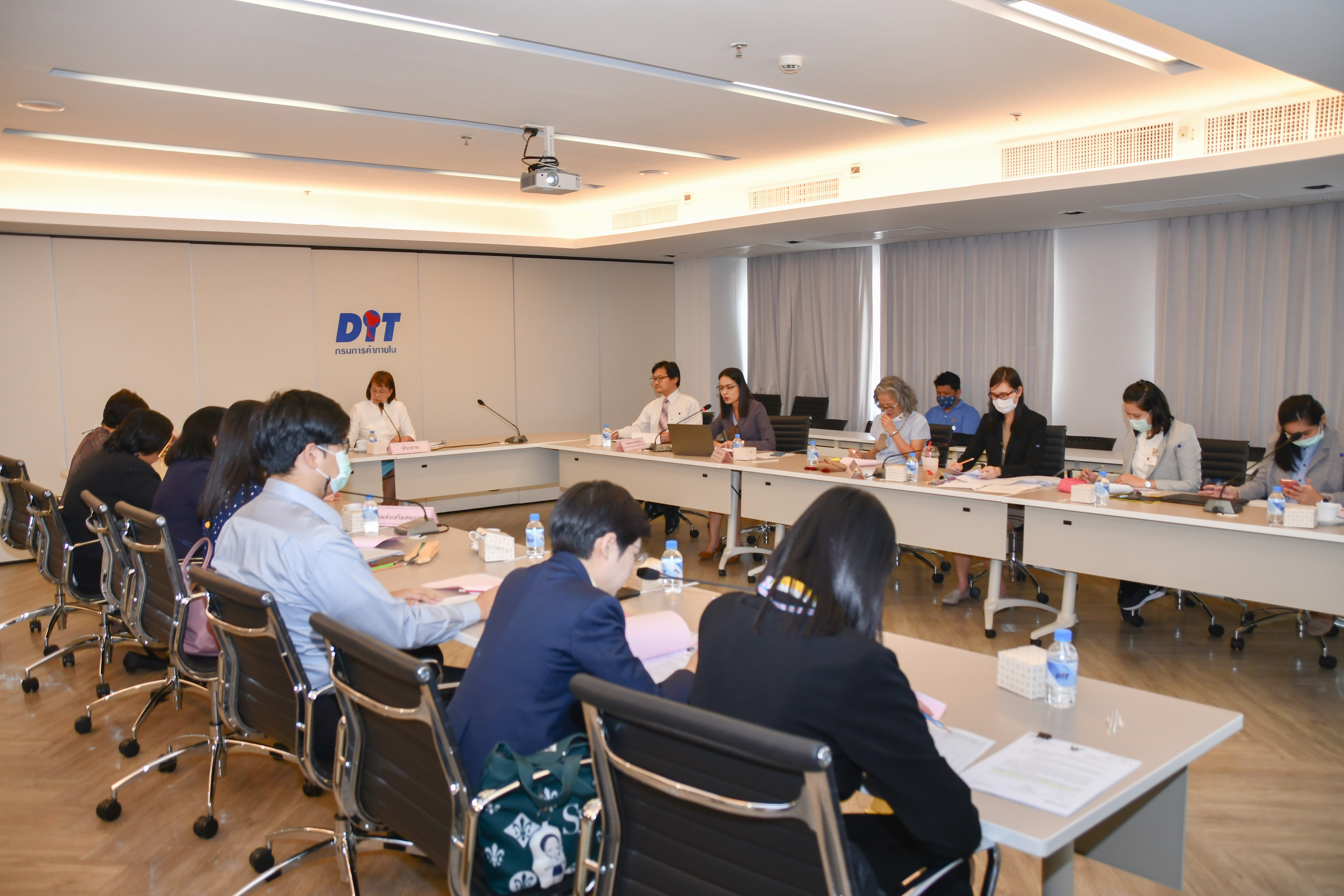 การประชุมคณะกรรมการเพื่อสนับสนุนการวางระบบมาตรฐานโรงสีกลุ่มเกษตรกร โรงสีสถาบันเกษตรกร และโรงสีวิสาหกิจชุมชน