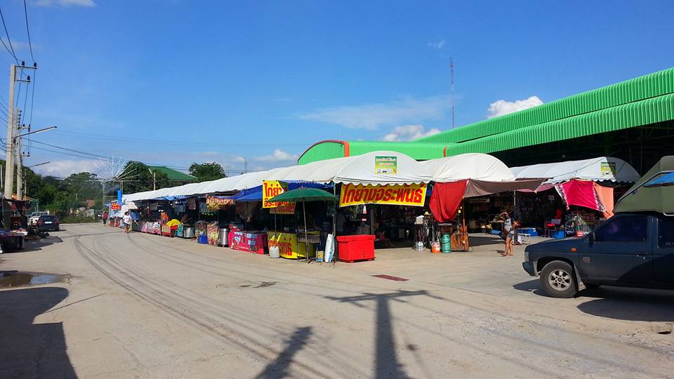 45000_ด้านหน้าตลาด 1.jpg