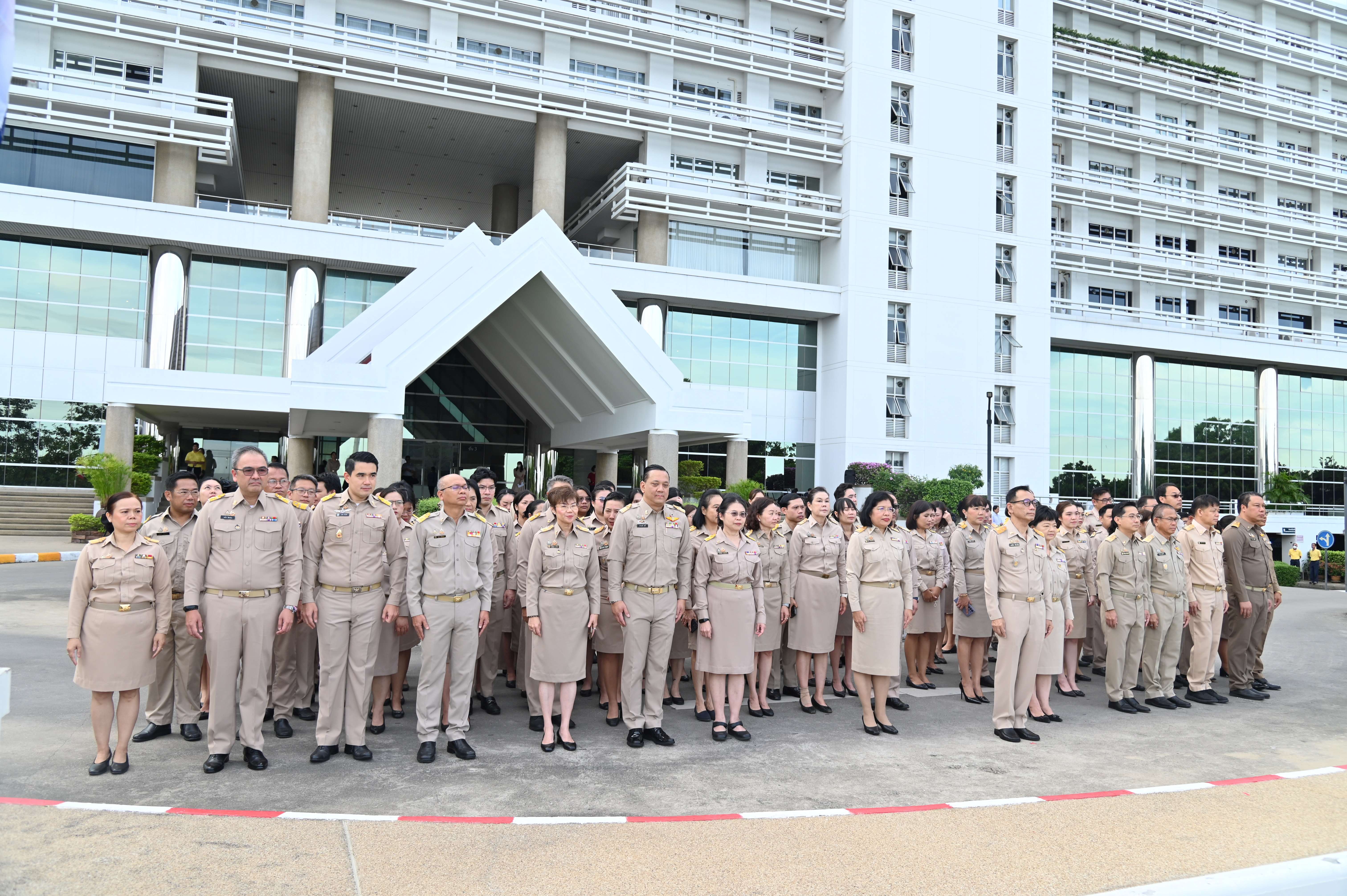 กิจกรรมเคารพรงชาติและร้องเพลงชาติไทย เนื่องในวันพระราชทานธงชาติไทย (thai nation flag day)