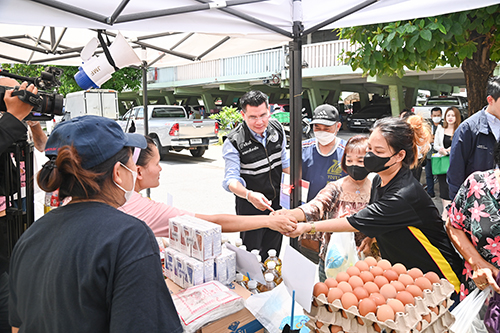 โครงการ mobile พาณิชย์...ลดราคา!ช่วยประชาชน @แฟลตห้วยขวาง