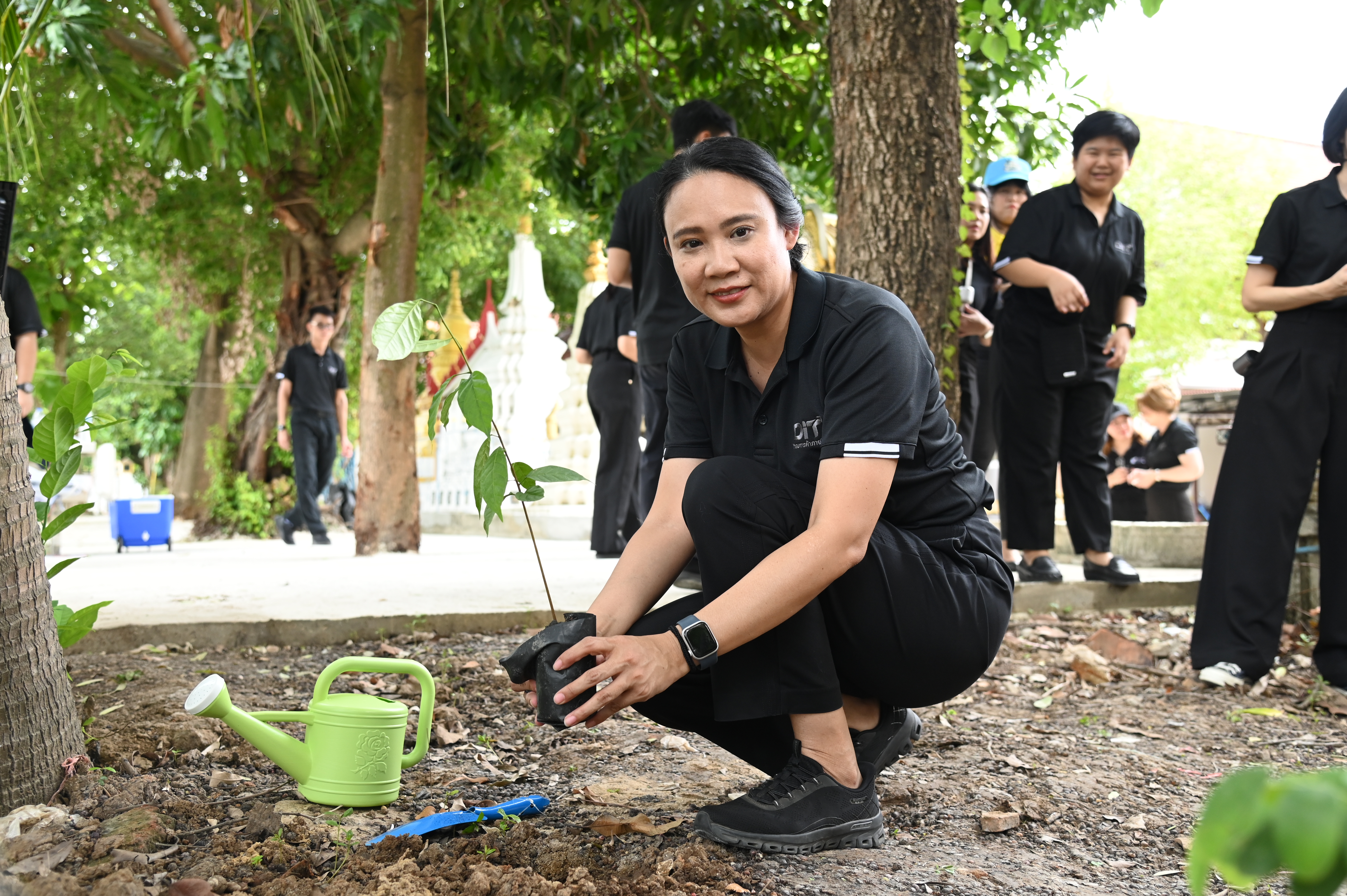 DIT จัดกิจกรรม  “ร้อยรักรวมใจ ปลูกต้นไม้ถวายพระพันปีหลวง”