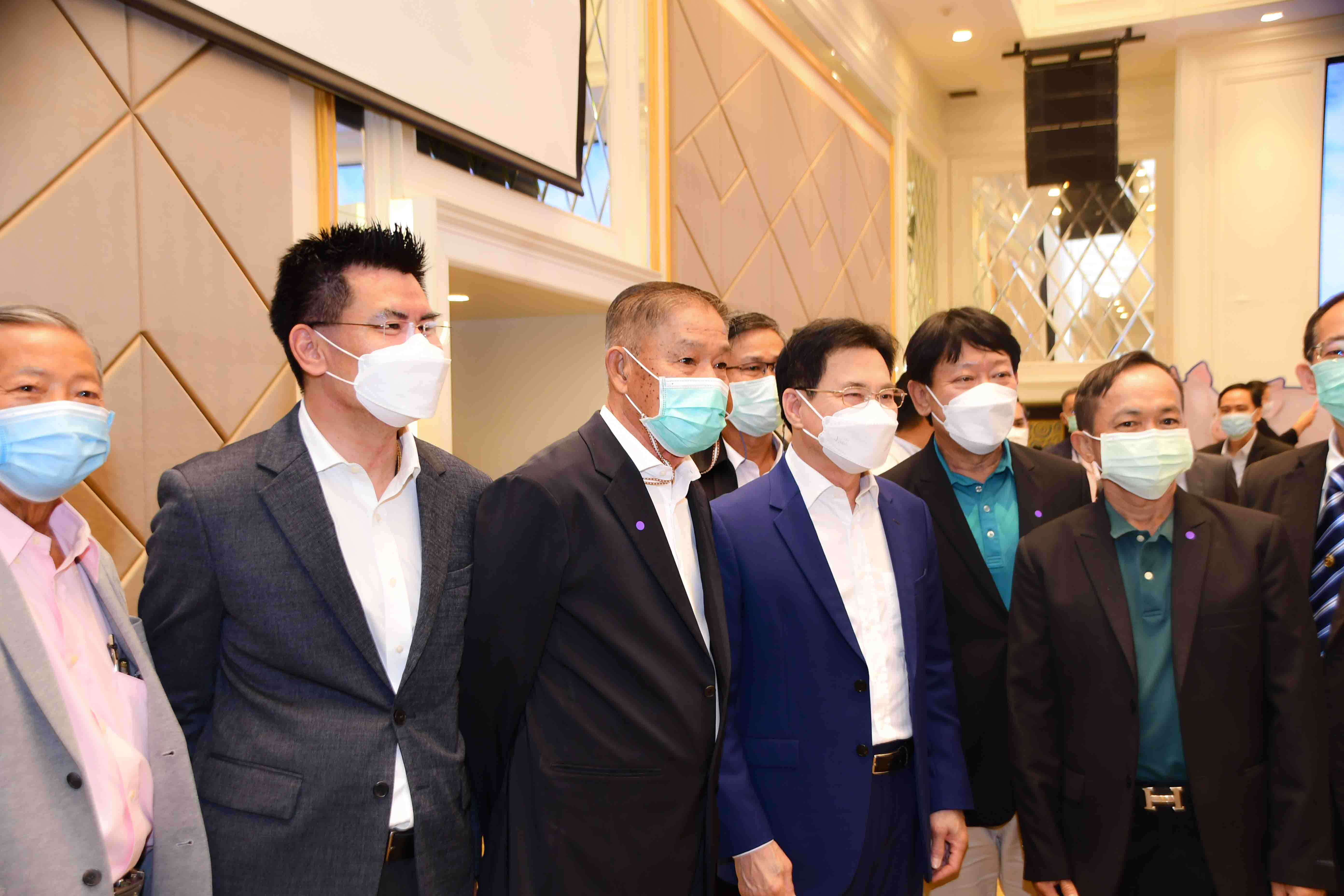 พิธีลงนามบันทึกข้อตกลงโครงการจับคู่ช่วย “หมู-ข้าว”