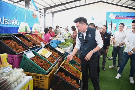 "พาณิชย์" จัดงานธงฟ้าราคาประหยัด  ช่วยลดค่าครองชีพพี่น้องประชาชน จ.นครราชสีมา