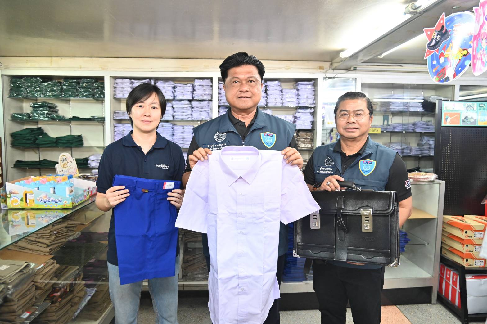 ข่าวเลขที่ 138/2569 พาณิชย์ลงพื้นที่ตรวจร้านชุดนักเรียนก่อนเปิดเทอม ย้ำตรึงราคา–ปิดป้ายชัด ชวนผู้ปกครองใช้โปร “Back To School 2026” ลดสูงสุด 86% (11 พฤษภาคม 2569)
