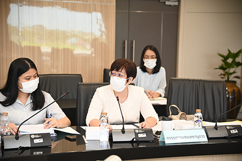 ประชุมคณะอนุกรรมการบริหารกองทุนรวมเพื่อช่วยเหลือเกษตรกร
