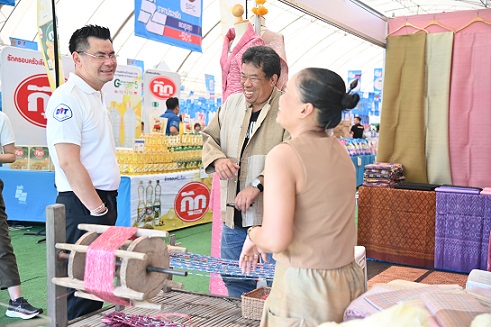  “พาณิชย์”จัดงานธงฟ้าราคาประหยัด  ช่วยลดค่าครองชีพพี่น้องประชาชน