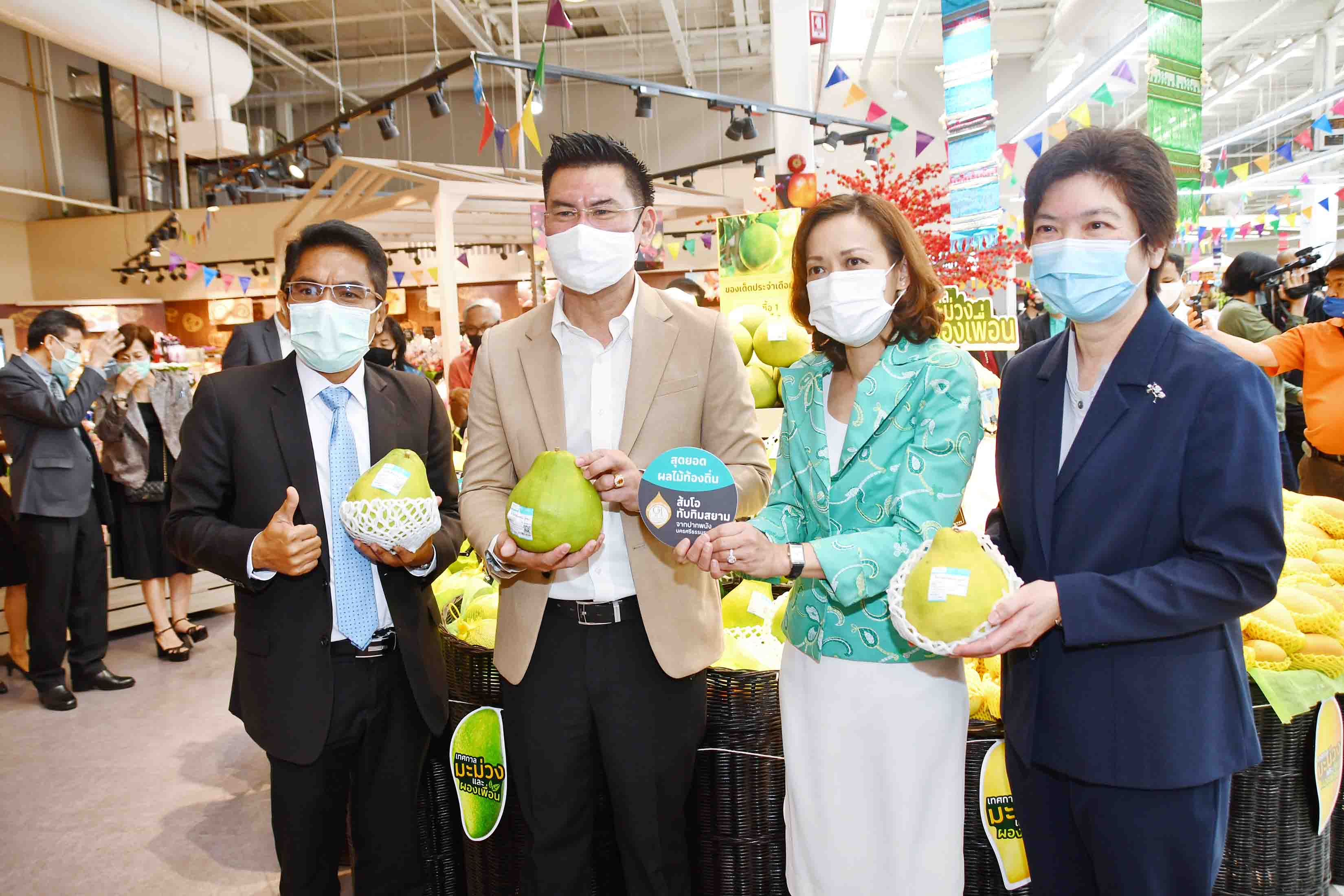 อธิบดีเปิดงานเทศกาลมะม่วงและผองเพื่อน