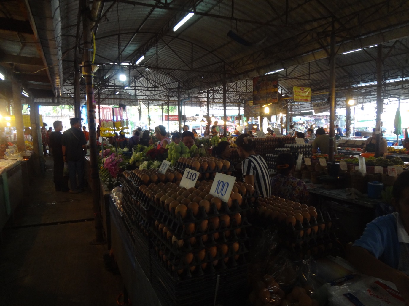 11354_บริเวณภายในตลาด.jpg
