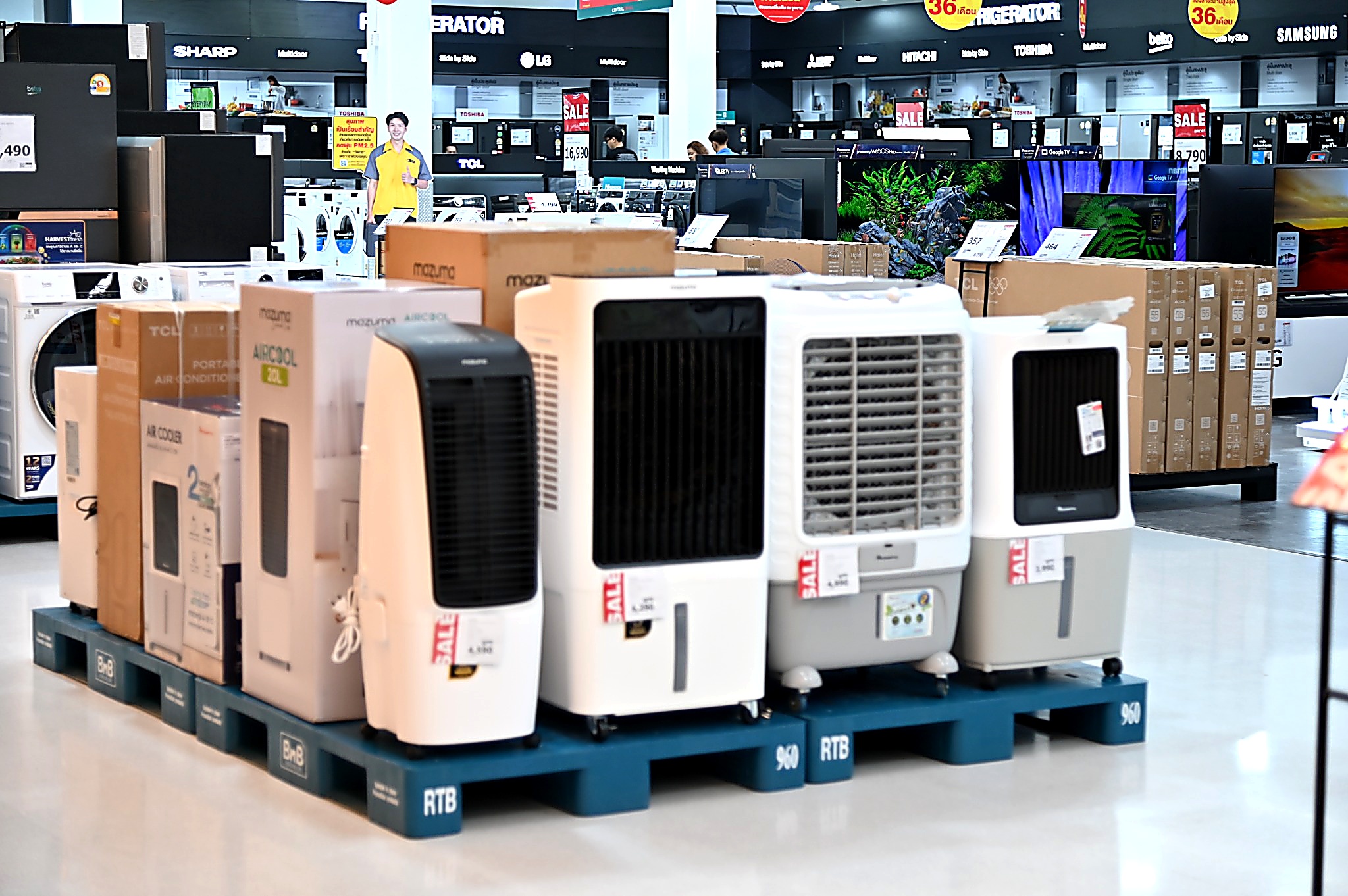 ข่าวเลขที่ 84/2569 กรมการค้าภายใน ลงพื้นที่ตรวจเข้ม หลังเกิดกระแสโซเซียลถึงราคาสินค้า ย้ำ ตลาด-ห้าง-ปั๊มน้ำมัน จำหน่ายปกติทั่วประเทศ เตือนห้ามฉวยโอกาสขึ้นราคา พบดำเนินคดีทันที (4 มีนาคม 2569)