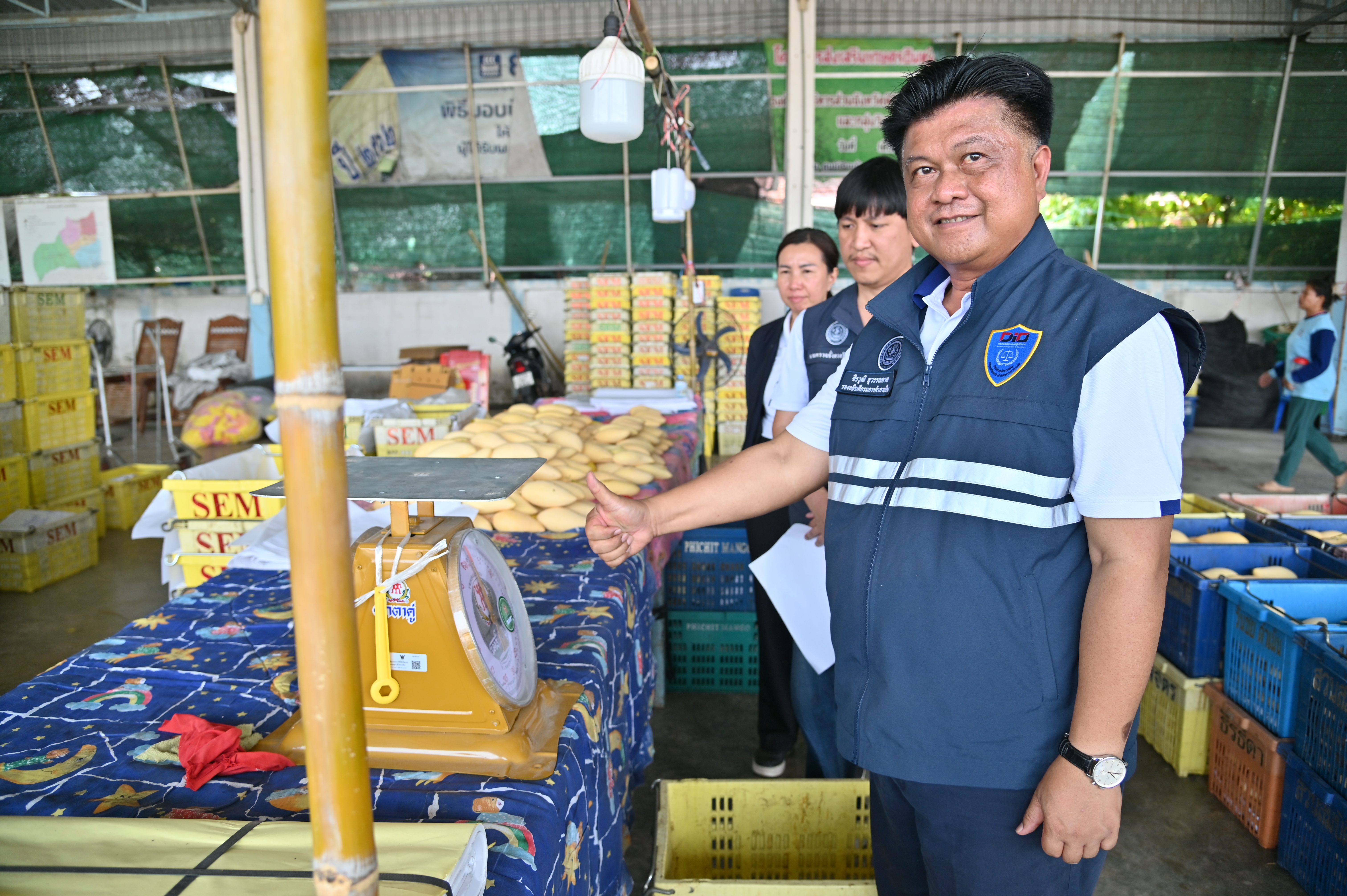 ข่าวเลขที่ 107/2569 “กรมการค้าภายใน ผนึกกำลังหน่วยงานพันธมิตร ลุยช่วยมะม่วงภาคเหนือตอนล่าง รับซื้อผลผลิตจากเกษตรกรเพิ่มเติม” (7 เมษายน 2569)