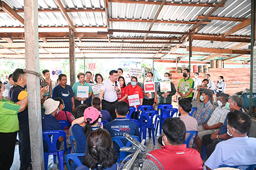 กรมการค้าภายในนำผู้ประกอบการ รับซื้อมะม่วงกว่า 16,000 ตัน ภายใต้อมก๋อยโมเดล