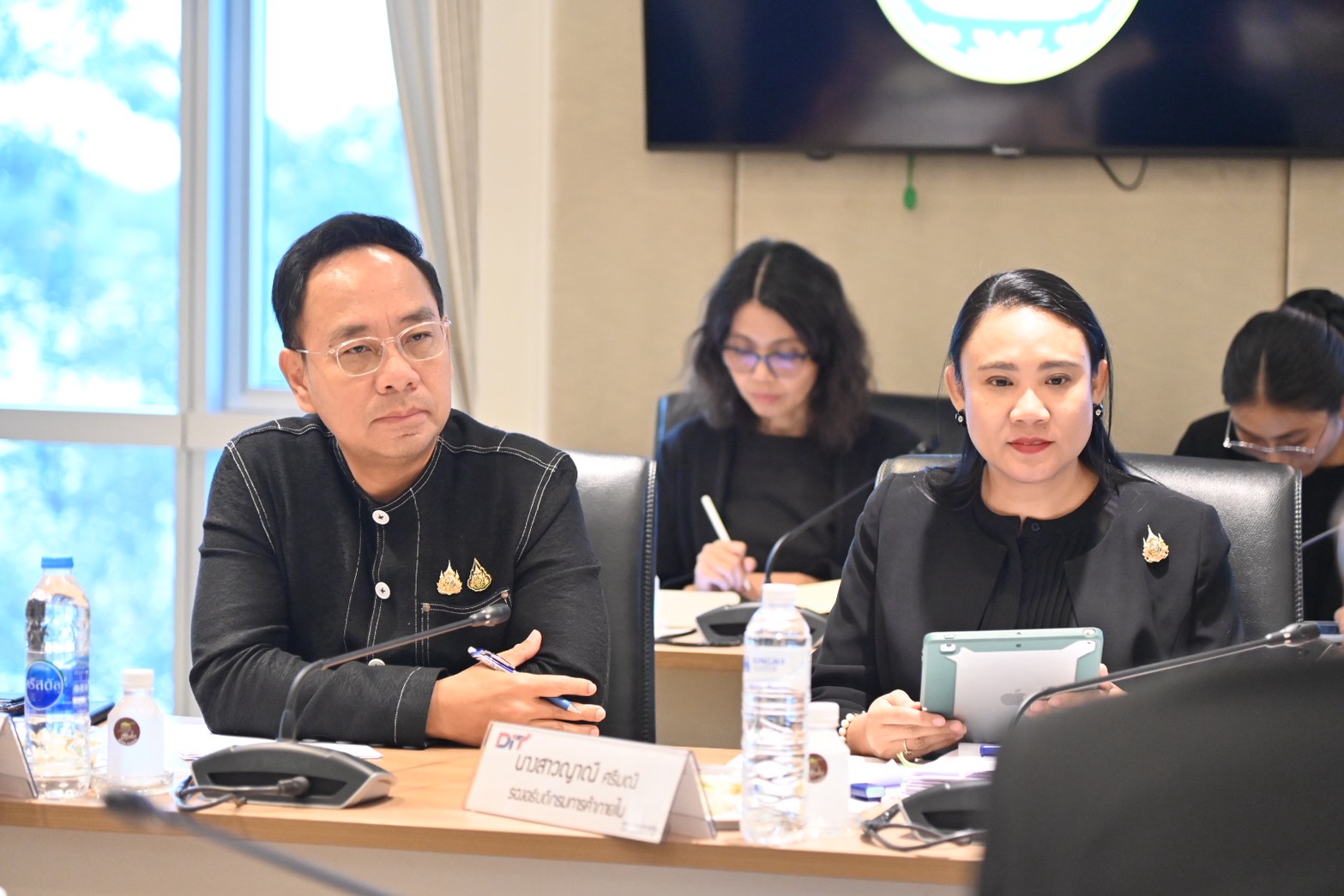 ข่าวเลขที่ 33/2568 พาณิชย์ หารือ 4 สมาคมข้าวและพืชไร่ รับฟังปัญหา ข้อเสนอแนะ เตรียมมาตรการดูแลราคาข้าวและพืชผลทางการเกษตร ก่อนเข้า นบข. 18 พ.ย.นี้ (14 พฤศจิกายน 2568)