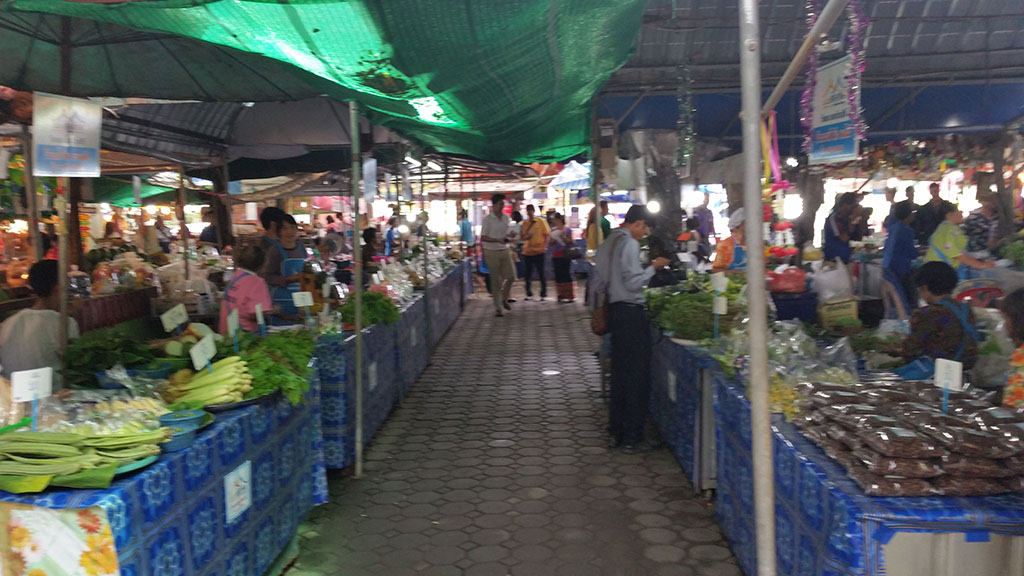 21783_แผงค้า ผัก.jpg