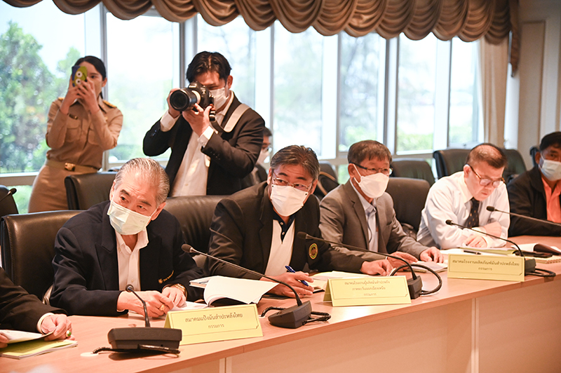 พาณิชย์ประชุมบริหารจัดการมันสำปะหลัง