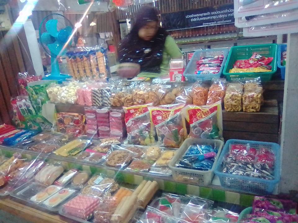 45258_แผงค้า ขนมหวาน.jpg