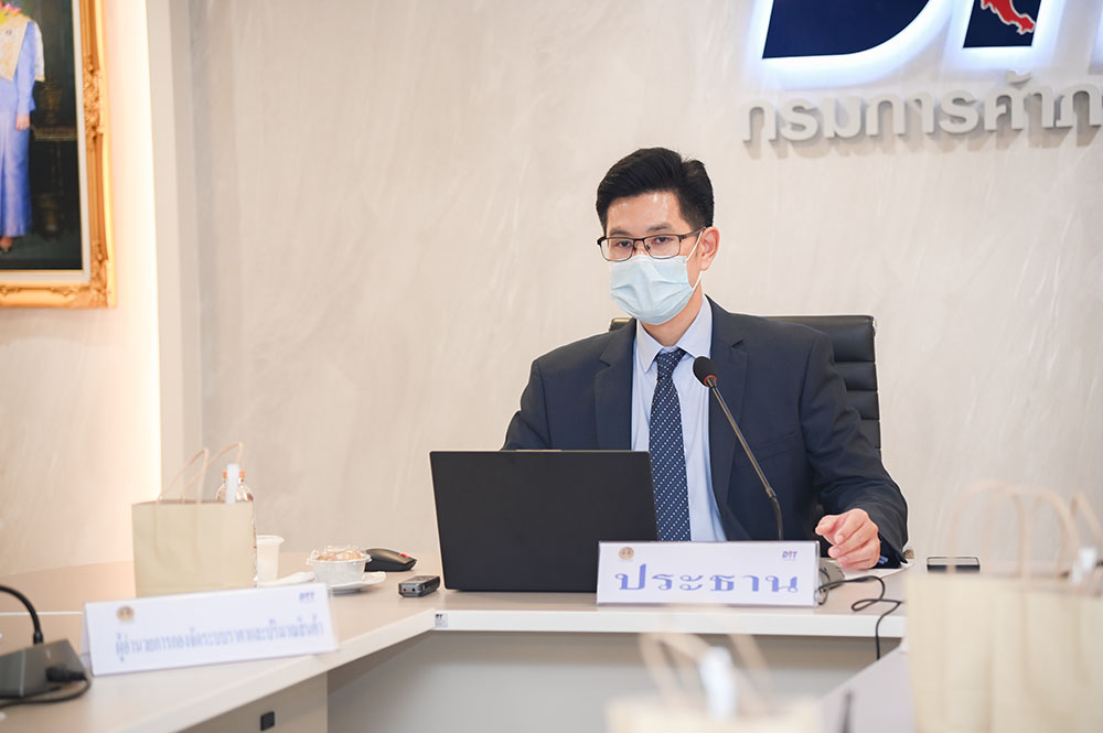 พาณิชย์หารือแนวทางปัญหาวิกฤตราคาวัตถุดิบไก่ในอุตสาหกรรมอาหารสัตว์เลี้ยง