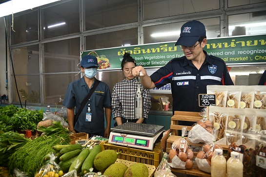 พาณิชย์ตรวจสอบสถานการณ์สินค้าช่วงเทศกาลกินเจ