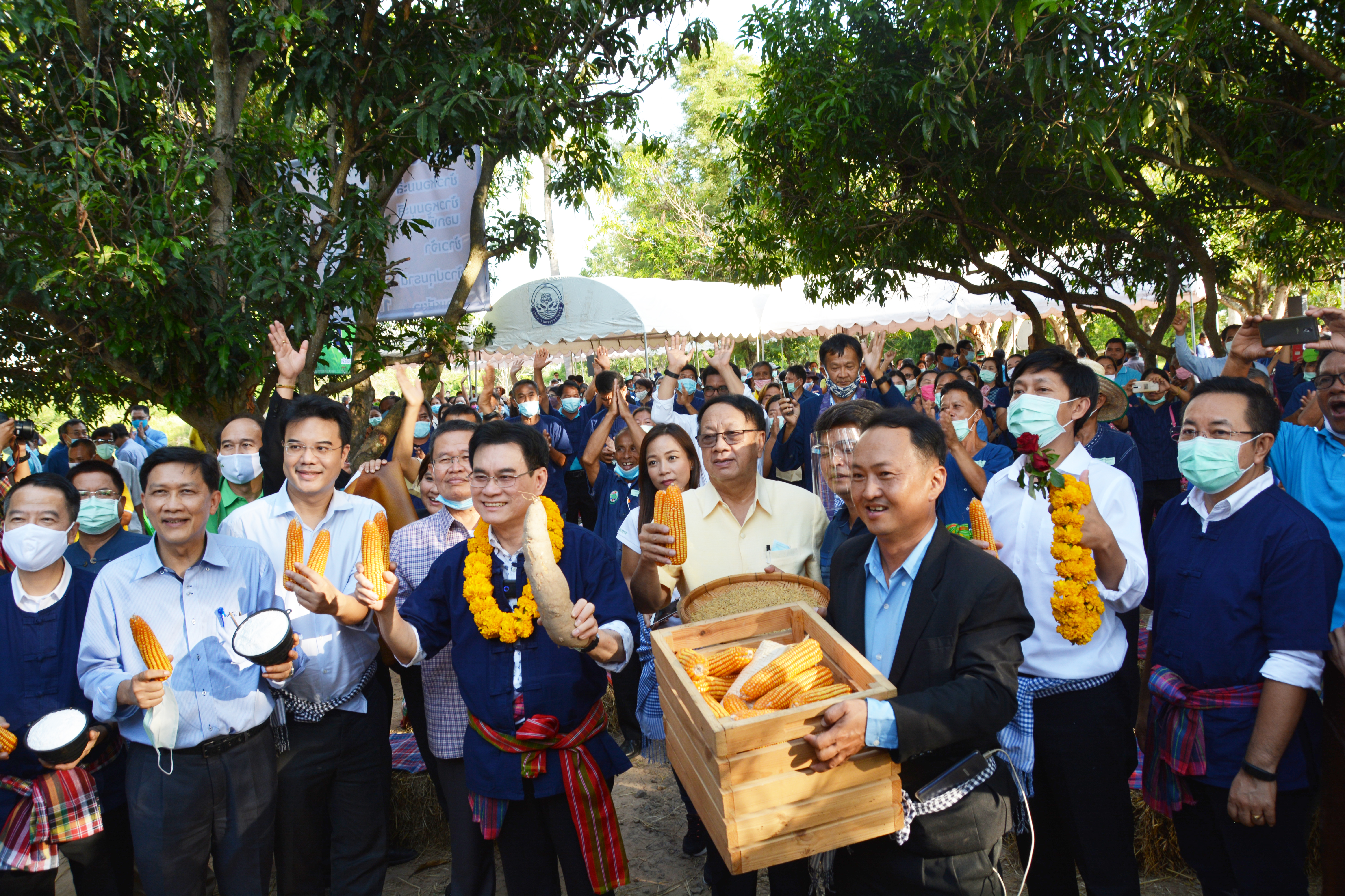 รมว.พาณิชย์ประชุมติดตามความคืบหน้าโครงการประกันรายได้เกษตรกร