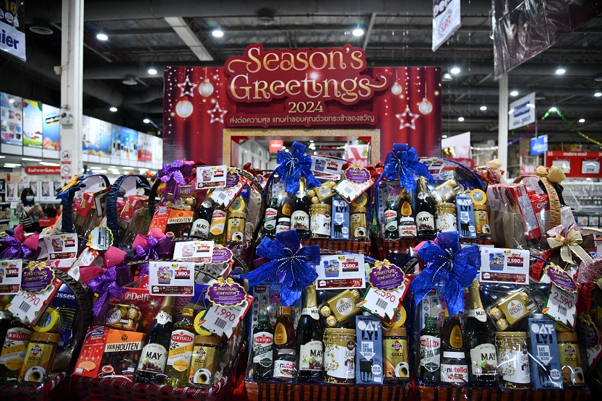 พาณิชย์ตรวจติดตามสถานการณ์การจำหน่ายสินค้าช่วงเทศกาลปีใหม่ 