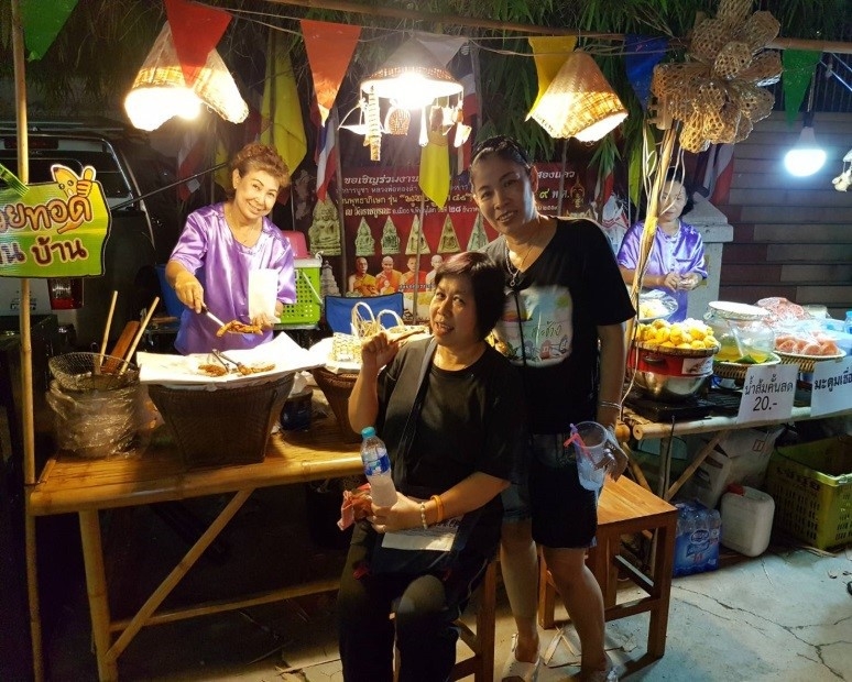 45888_บรรยากาศร้านขาย ข้าวเกรียบว่าว.jpg