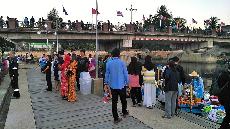 45306_ด้านล่างตลาด.jpg