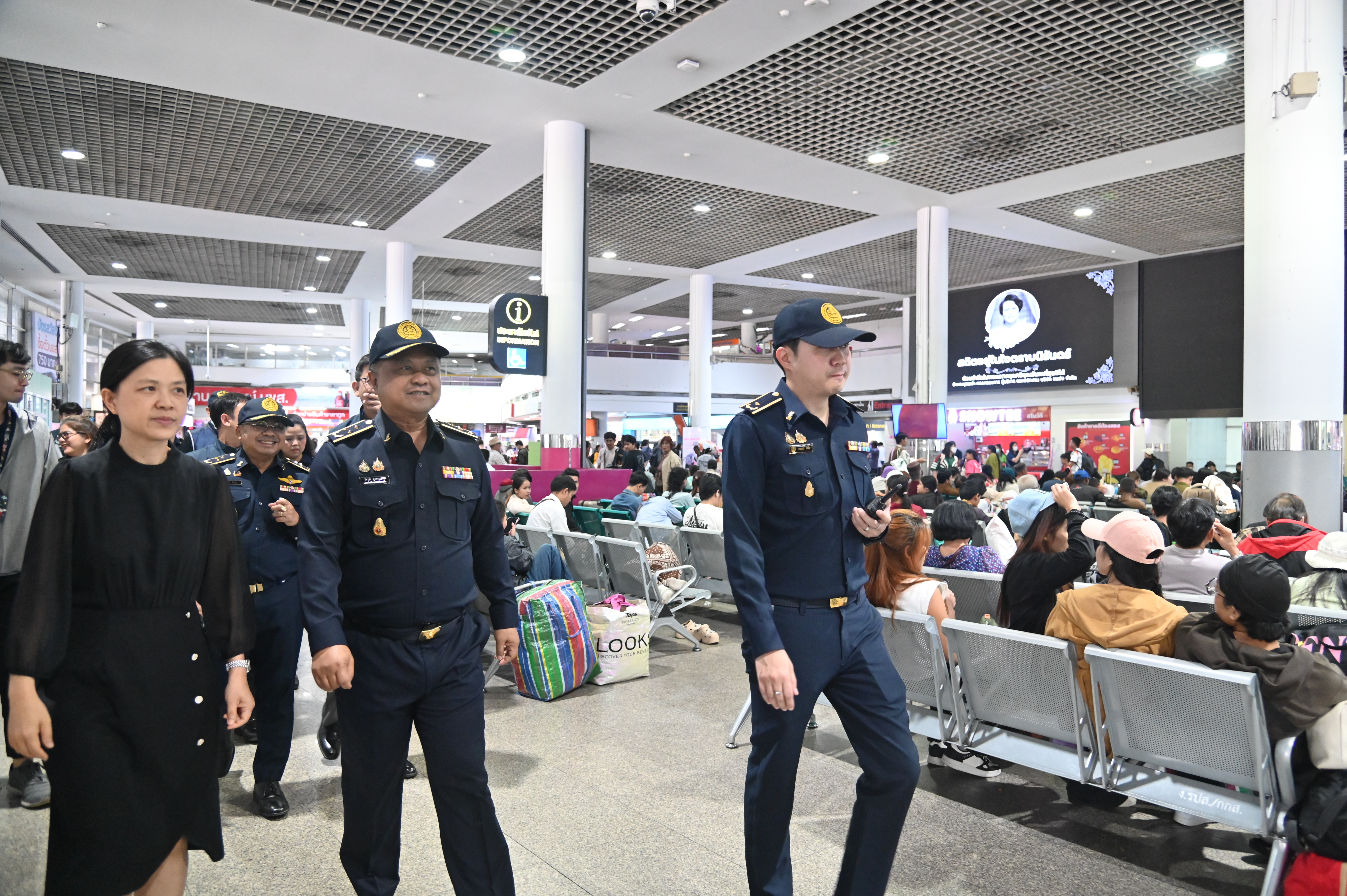 ข่าวเลขที่ 110/2569 กรมการค้าภายในดูแลราคาสินค้า-ค่าบริการรับสงกรานต์ 2569  เน้นย้ำ ห้ามฉวยโอกาสขึ้นราคา แนะประชาชนพบแจ้ง 1569 (9 เมษายน 2569)