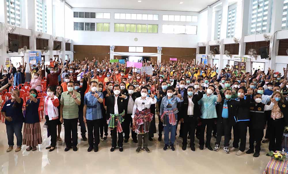 รองอธิบดีลงพื้นที่ติดตามโครงการประกันรายได้เกษตรกร