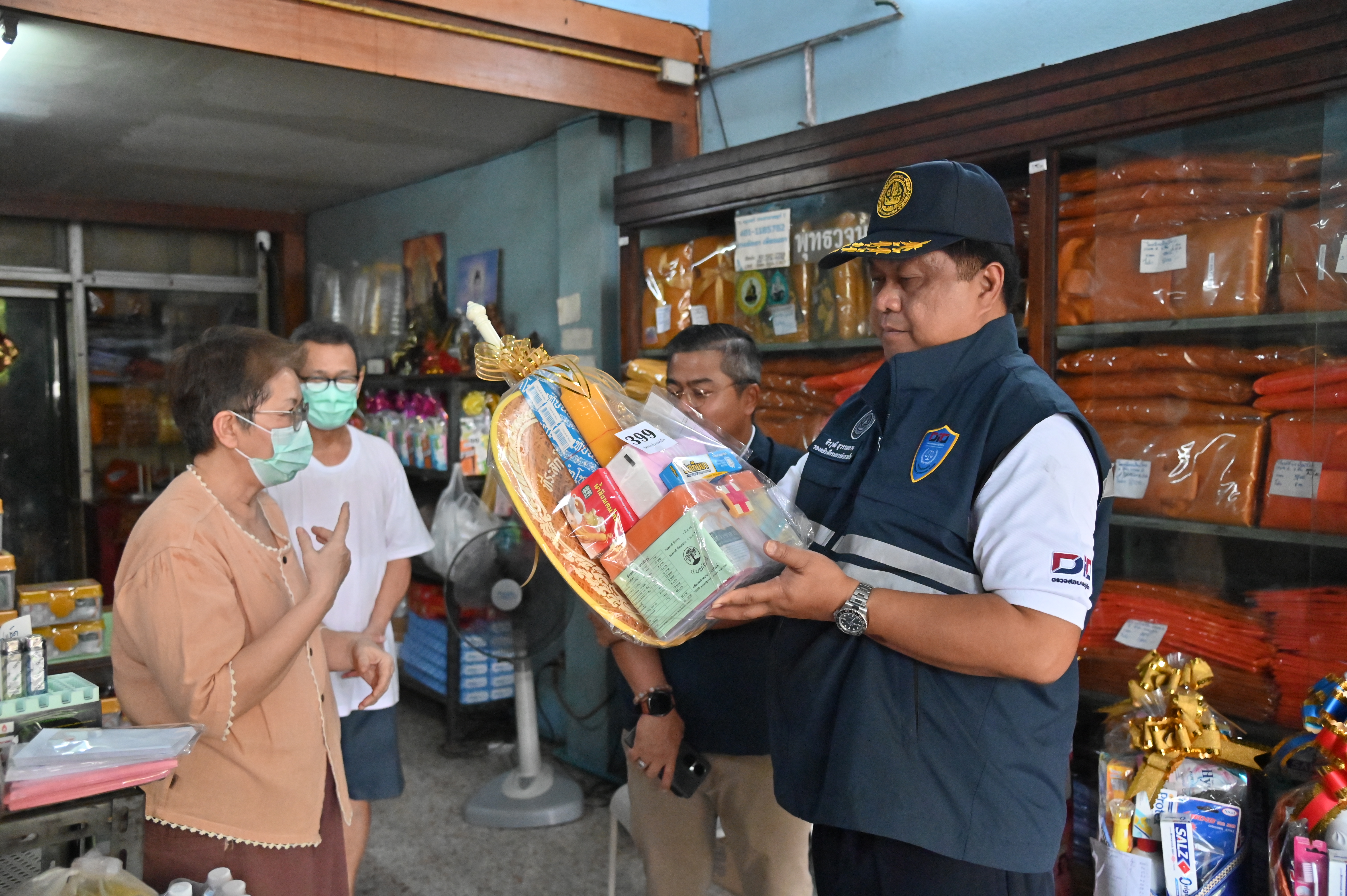 ข่าวเลขที่ 151/2569 “ค้าภายใน” ตรวจเข้มร้านสังฆภัณฑ์ช่วงวันวิสาขบูชา ย้ำปิดป้ายราคาชัดเจน พบราคาชุดสังฆทานยังทรงตัว (29 พฤษภาคม 2569)