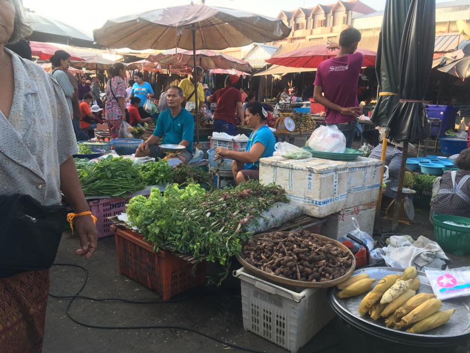 44027_บริเวณรอบตลาด.jpg
