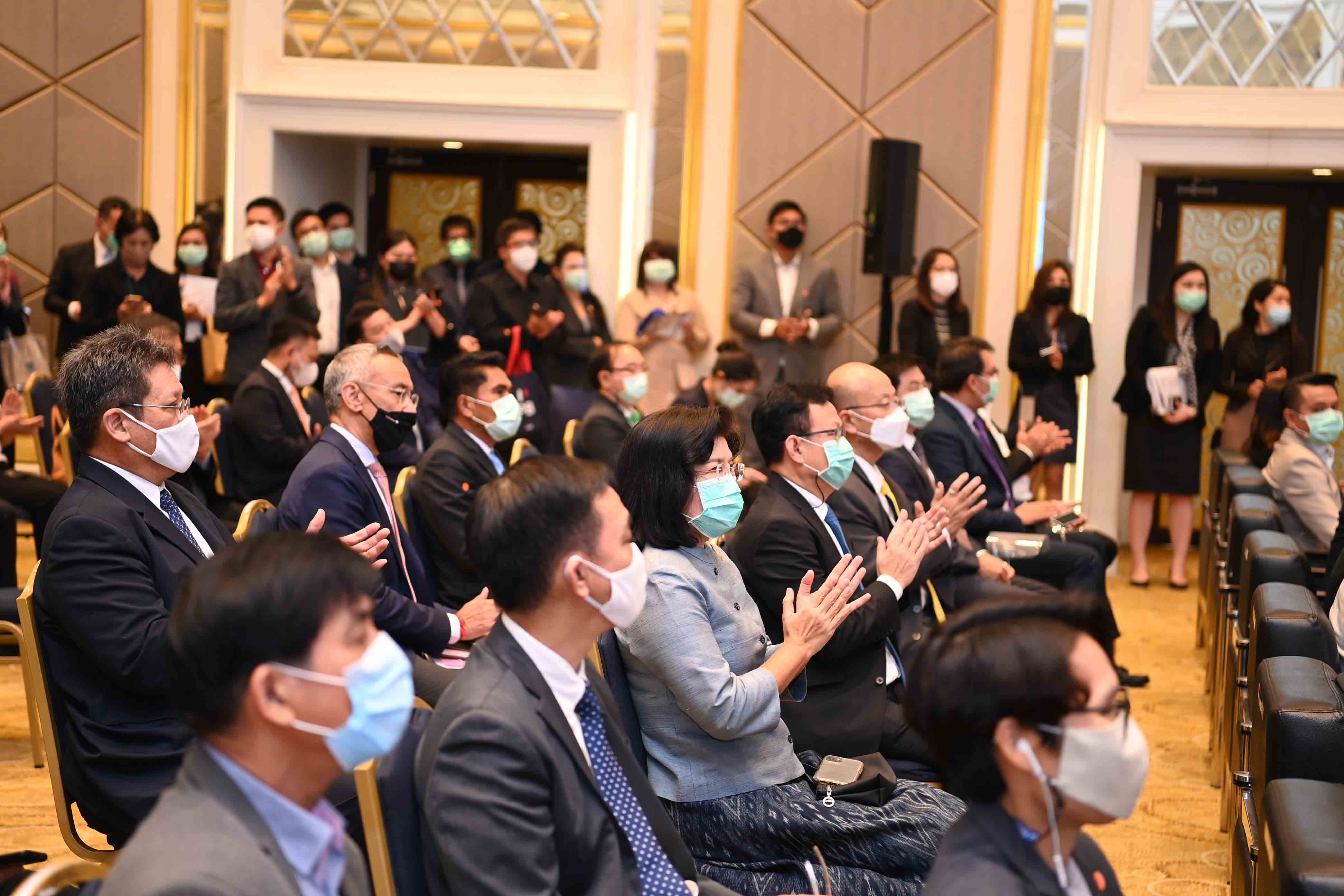 “พาณิชย์ลดราคา ช่วยประชาชน” Platform