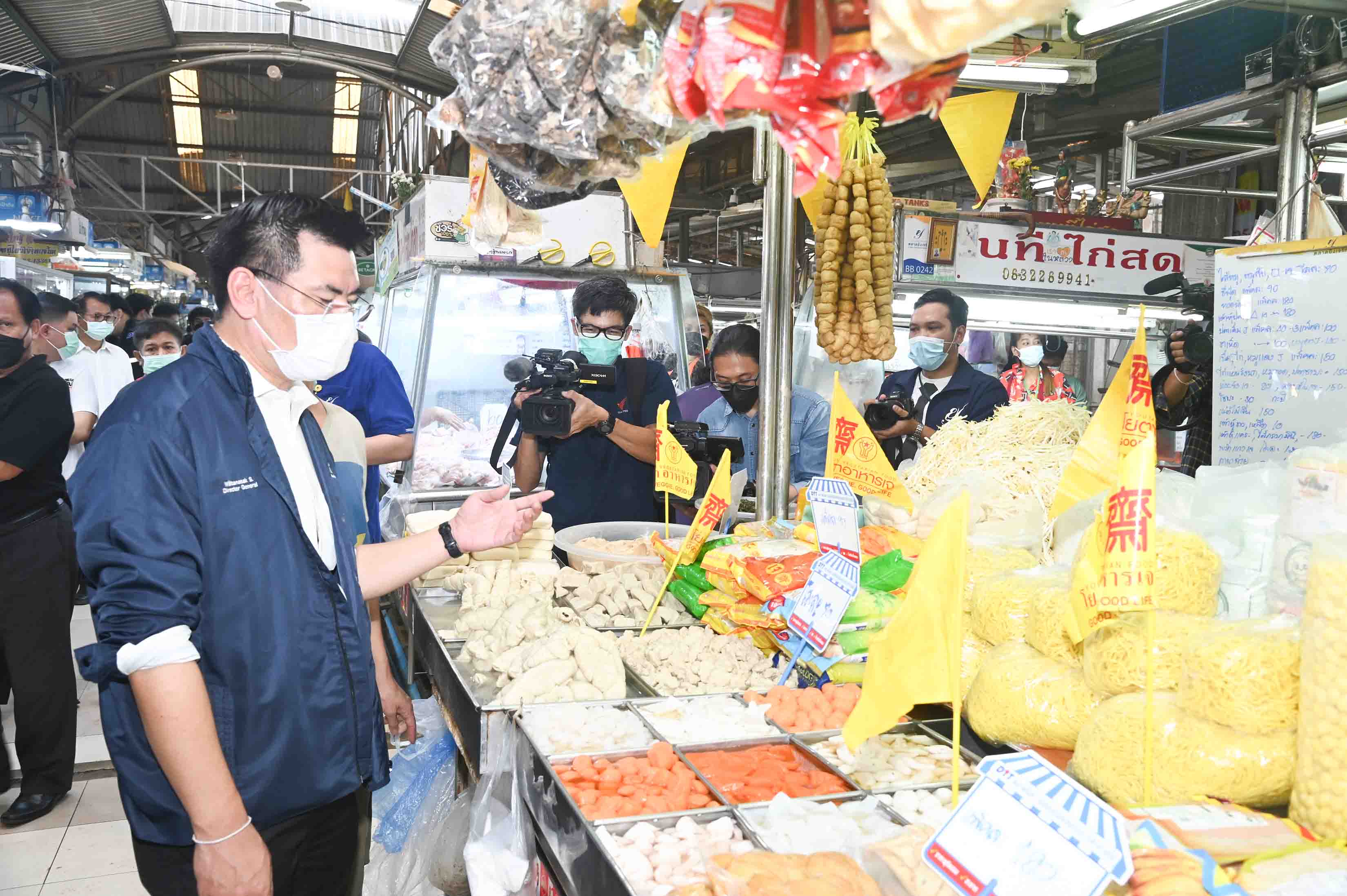 พาณิชย์ลุยตรวจราคาสินค้าช่วงกินเจ