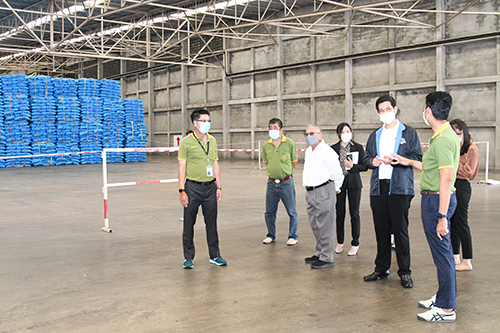 พาณิชย์ตรวจเยี่ยมคลังสินค้าปุ๋ยเคมี