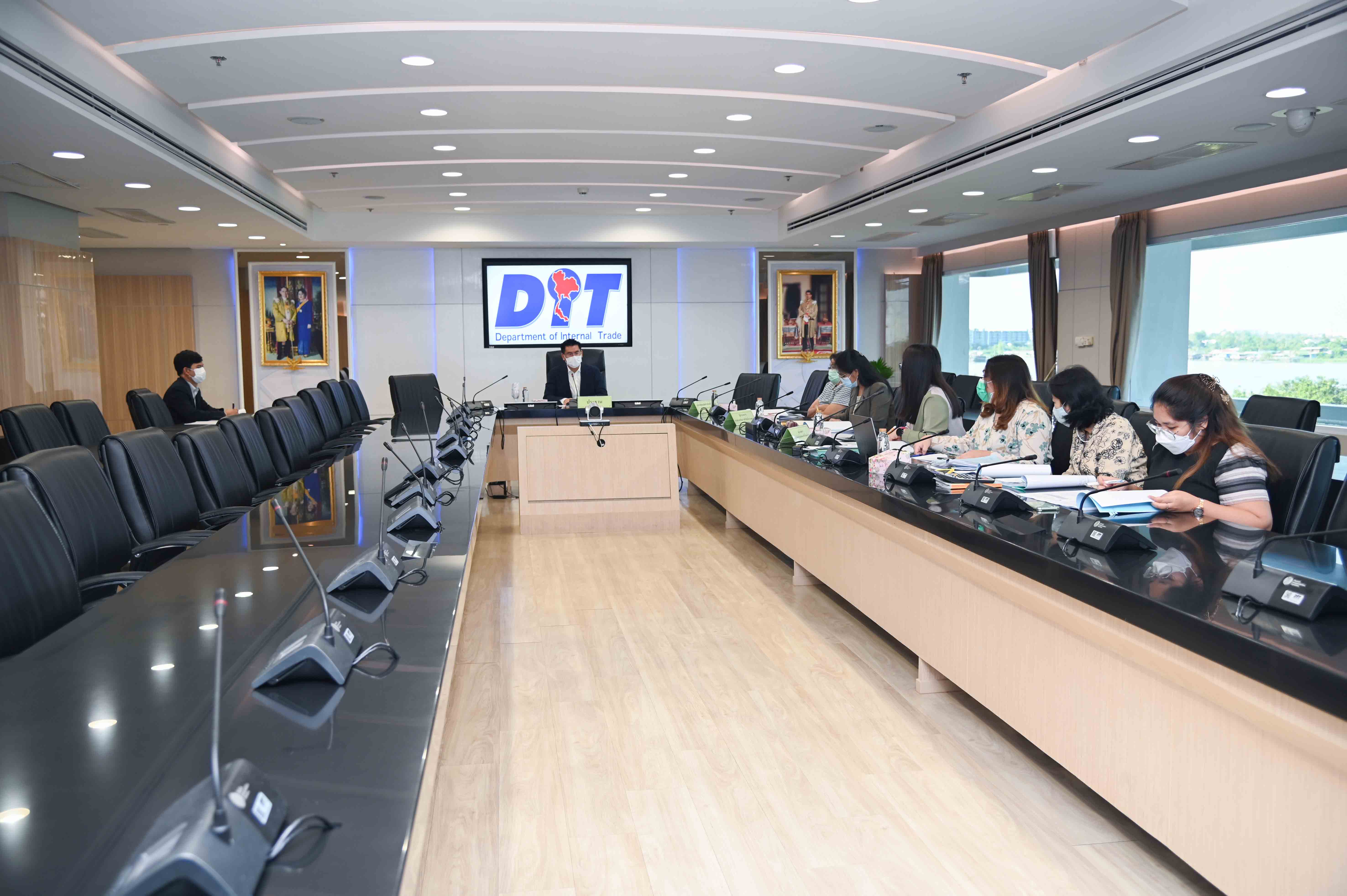 การประชุมคณะอนุกรรมการกำกับดูแลและกำหนดเกณฑ์กลางอ้างอิง  โครงการประกันรายได้เกษตรกรผู้ปลูกมันสำปะหลัง 