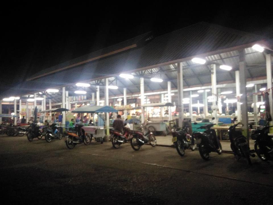 33756_เปิดตลาดกลางคืน.jpg
