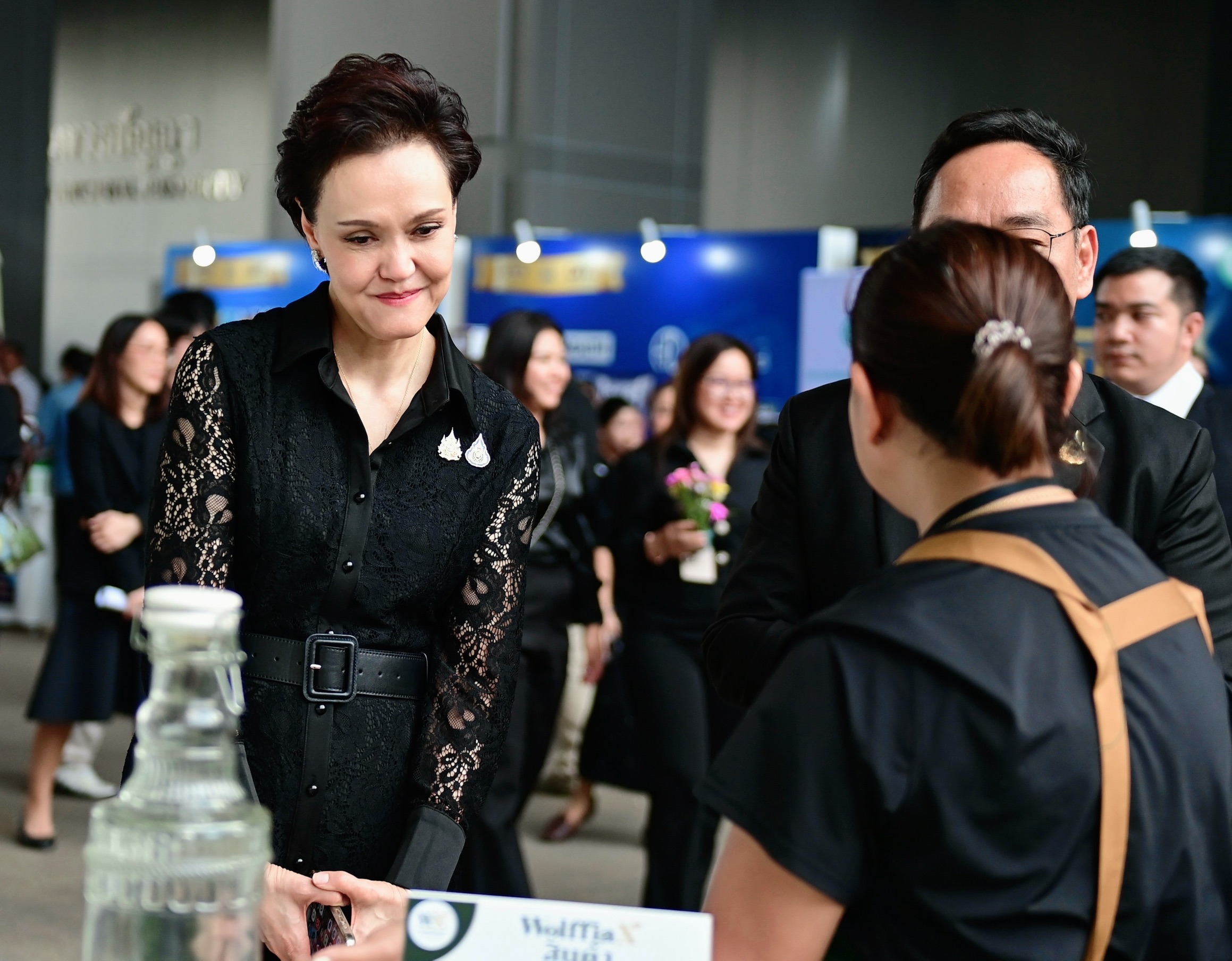 ข่าวเลขที่ 57/2569 พาณิชย์ชวนเลือกซื้อสินค้าไทยส่งความสุขปีใหม่ “New Year Mega Sale 2026” หนุนหมู่บ้านทำมาค้าขาย–Farm Outlet ลดค่าครองชีพทั่วประเทศเกือบ 5,000 ล้านบาท ต่อเนื่องถึง 31 ม.ค. 69 (25 ธันวาคม 2568)