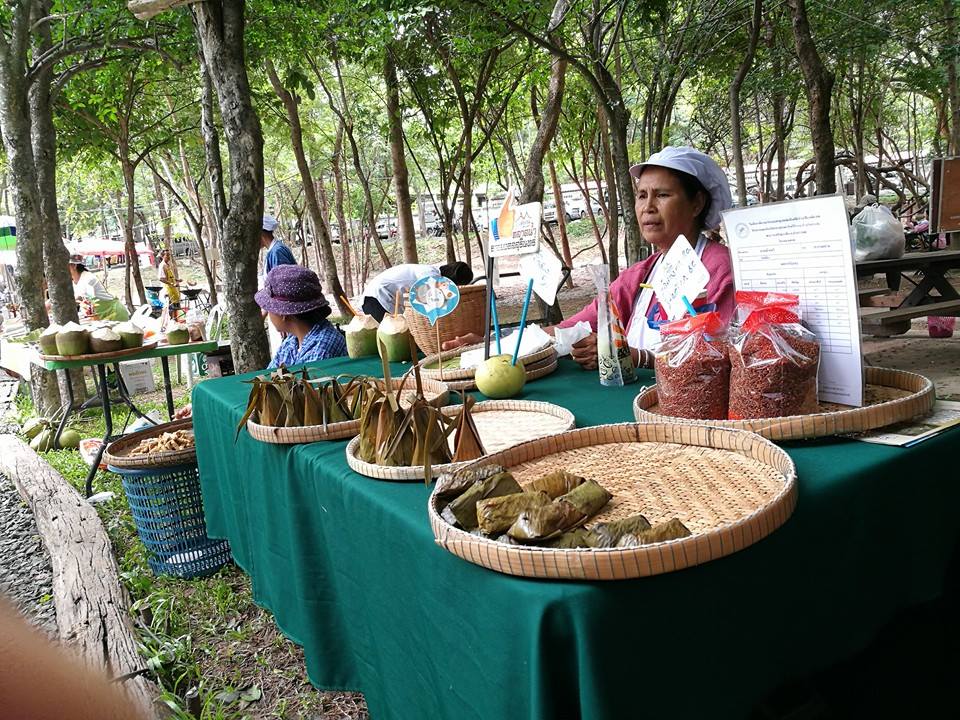 21604_แผงค้า ขนมหวาน.jpg