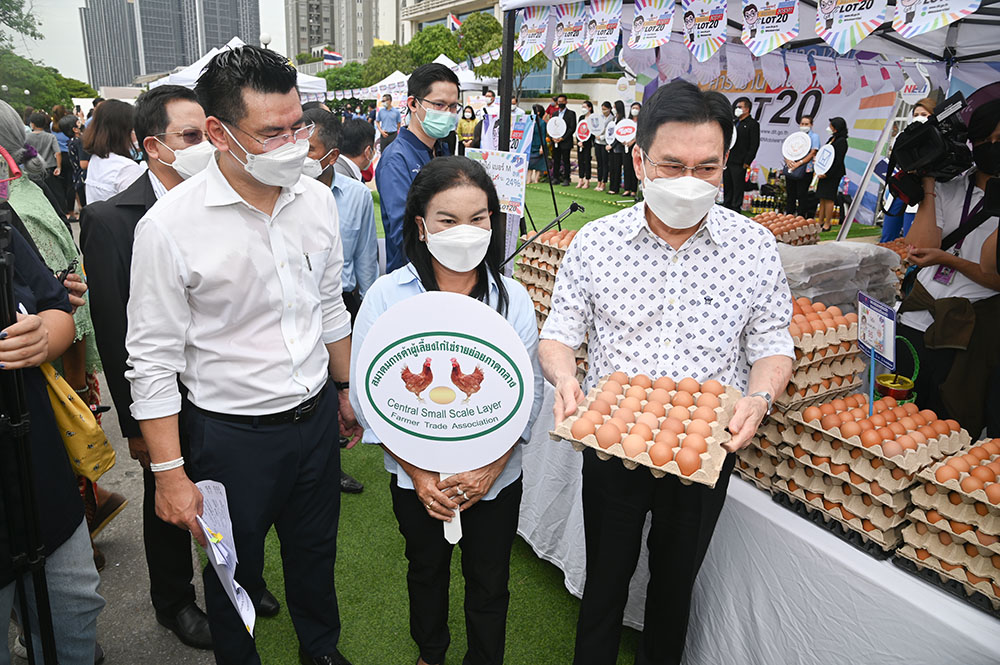 พาณิชย์ kick off คาราวาน พาณิชย์ลดราคา ช่วยประชาชน