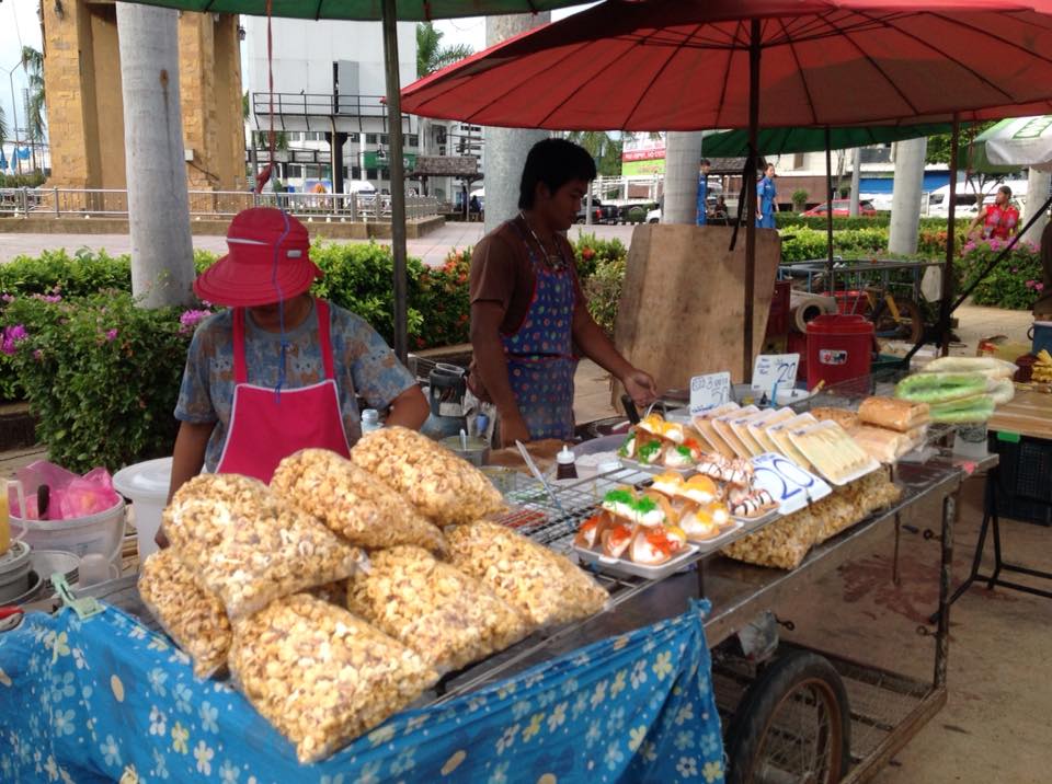 23082_แผงค้า ขนมหวาน.jpg
