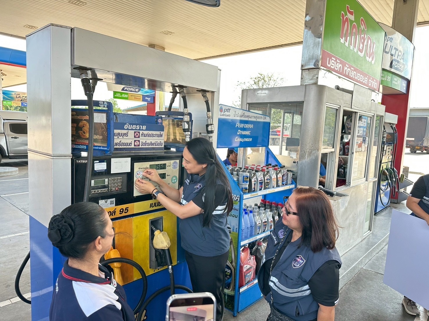 DIT ลงพื้นตรวจสอบการรับซื้อปาล์มน้ำมัน  และการปฏิบัติงานด้านชั่งตวงวัด ในพื้นที่ภาคใต้ 