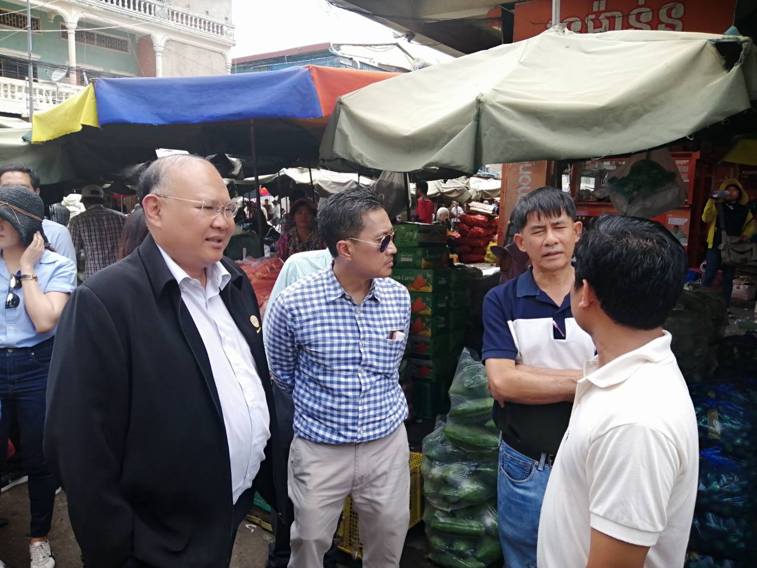 รองอธิบดีกรมการค้าภายใน เดินทางไปยังกรุงพนมเปญ ประเทศกัมพูชา เพื่อศึกษาความต้องการสินค้าเกษตรตลาด