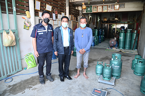 พาณิชย์ลงพื้นที่ตรวจโรงบรรจุก๊าซหุงต้ม