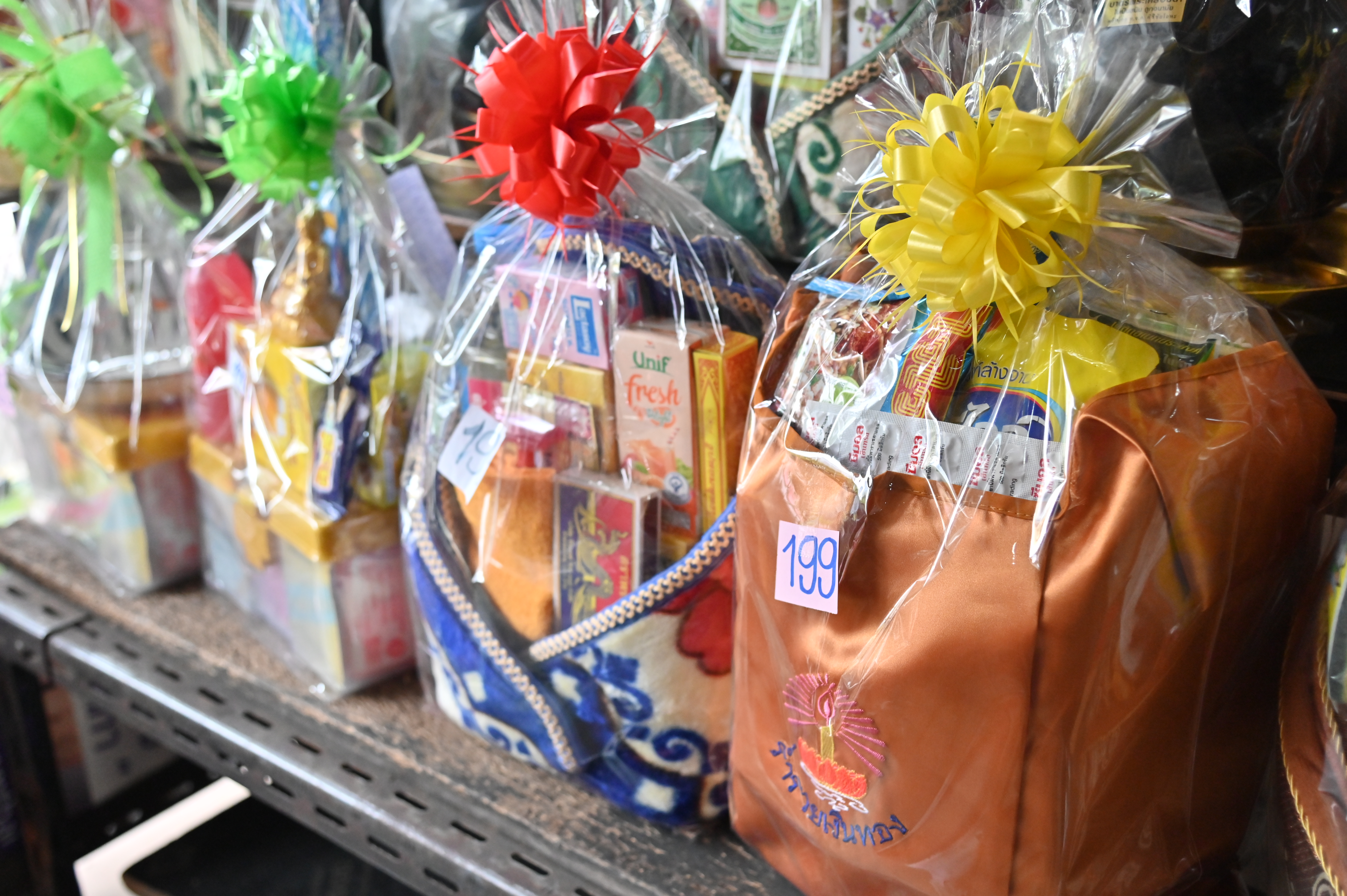 ข่าวเลขที่ 151/2569 “ค้าภายใน” ตรวจเข้มร้านสังฆภัณฑ์ช่วงวันวิสาขบูชา ย้ำปิดป้ายราคาชัดเจน พบราคาชุดสังฆทานยังทรงตัว (29 พฤษภาคม 2569)