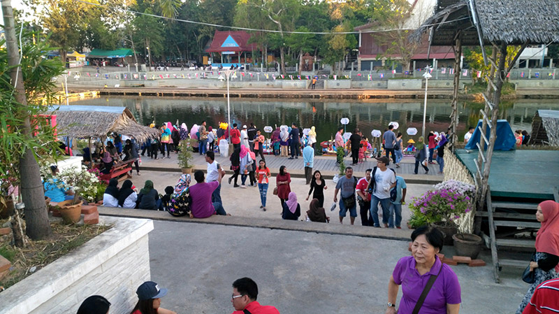 45305_มุมด้านล่างตลาด.jpg