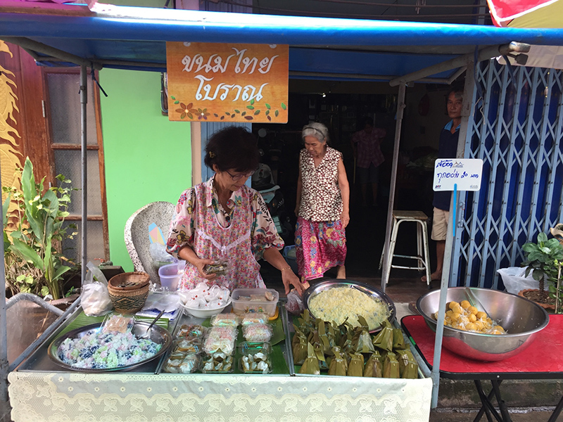 46505_แผงค้า ขนมหวาน.jpg