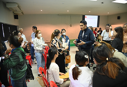 พาณิชย์ประชุมร่วมกับเกษตรกร-ผู้ประกอบการ ชี้แจงหลักเกณฑ์ วิธีการ เงื่อนไขการรับซื้อ “กระเทียม หอมหัวใหญ่ หอมแดง”