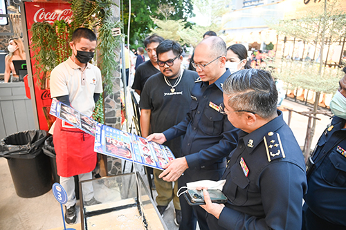 พาณิชย์ปกระชาสัมพันธ์ปิดป้ายเเสดงราคาสินค้า